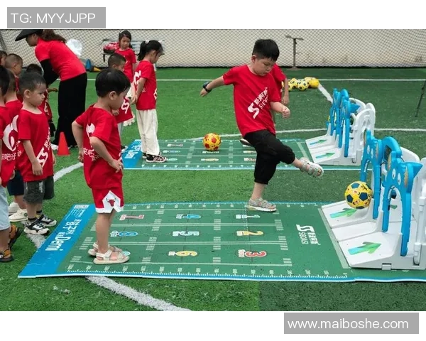 足球明星带你畅玩户外互动游戏体验尽享激情与乐趣